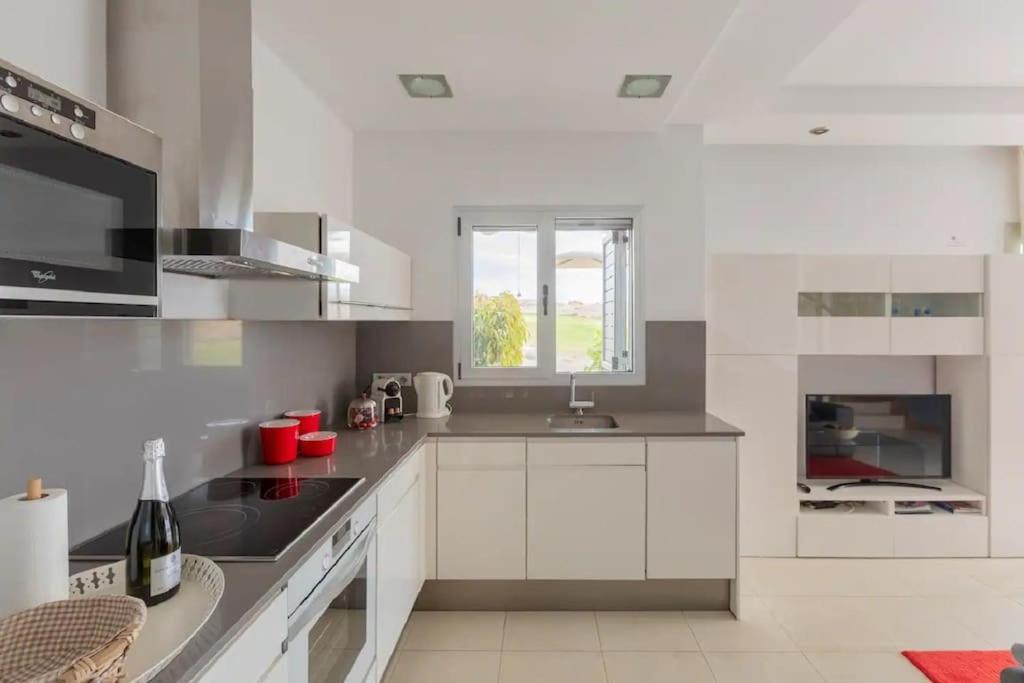 Sea View Villa Vista Golf 살로브레 외부 사진